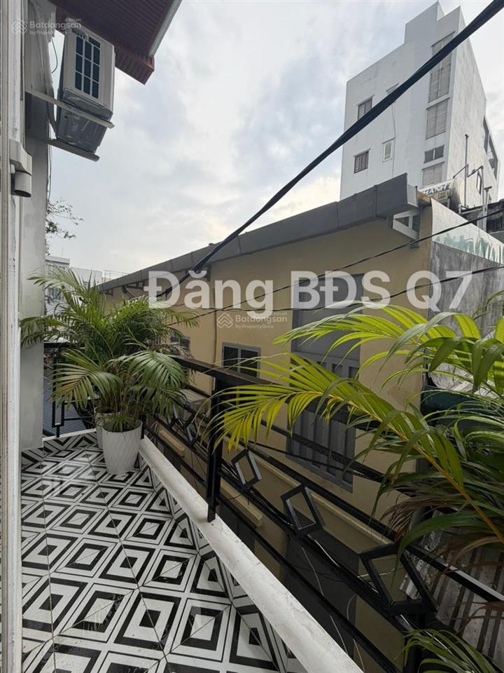 Quận 7 bán nhà 3 tầng 90m2 sàn  xe hơi tới cách nhà vài bước  trục bùi văn ba  giá 4.86 tỷ.