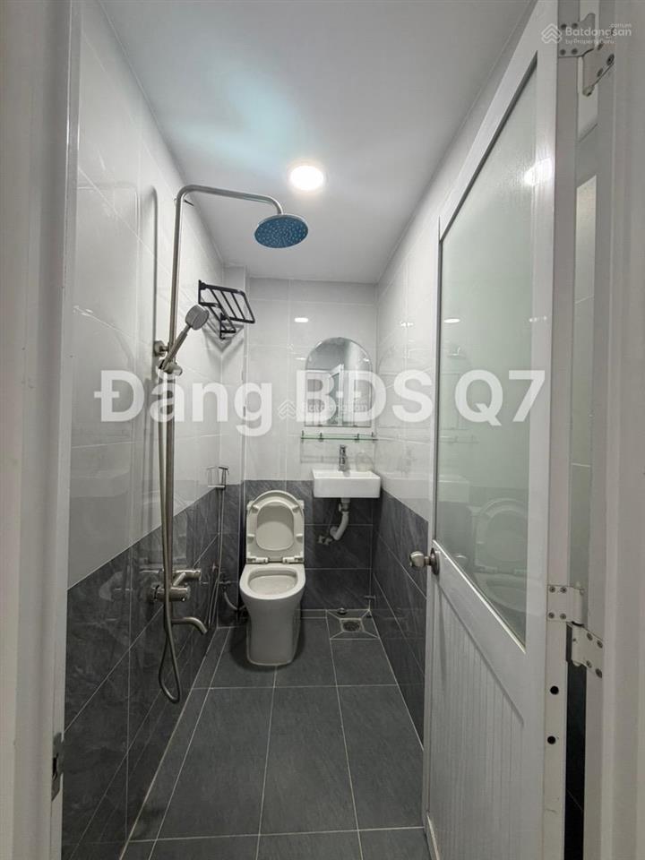Quận 7 bán nhà 3 tầng 90m2 sàn  xe hơi tới cách nhà vài bước  trục bùi văn ba  giá 4.86 tỷ.
