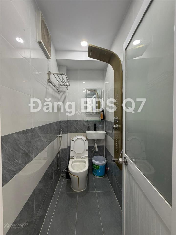 Quận 7 bán nhà 3 tầng 90m2 sàn  xe hơi tới cách nhà vài bước  trục bùi văn ba  giá 4.86 tỷ.