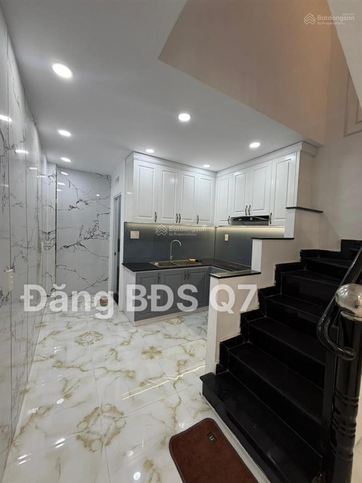 Quận 7 bán nhà 3 tầng 90m2 sàn  xe hơi tới cách nhà vài bước  trục bùi văn ba  giá 4.86 tỷ.