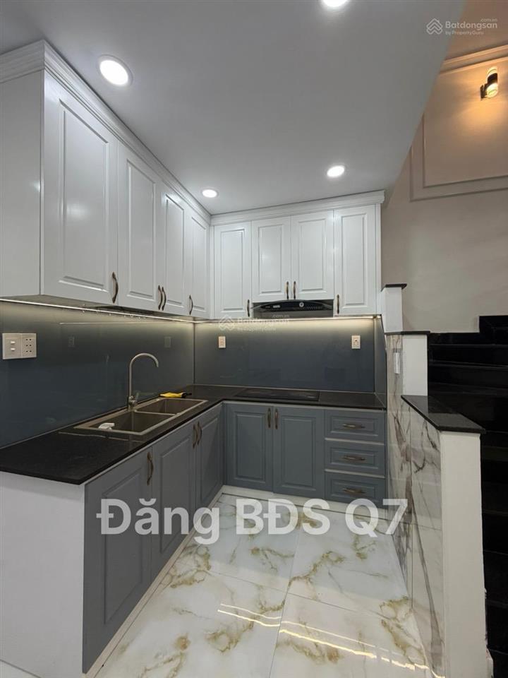 Quận 7 bán nhà 3 tầng 90m2 sàn  xe hơi tới cách nhà vài bước  trục bùi văn ba  giá 4.86 tỷ.