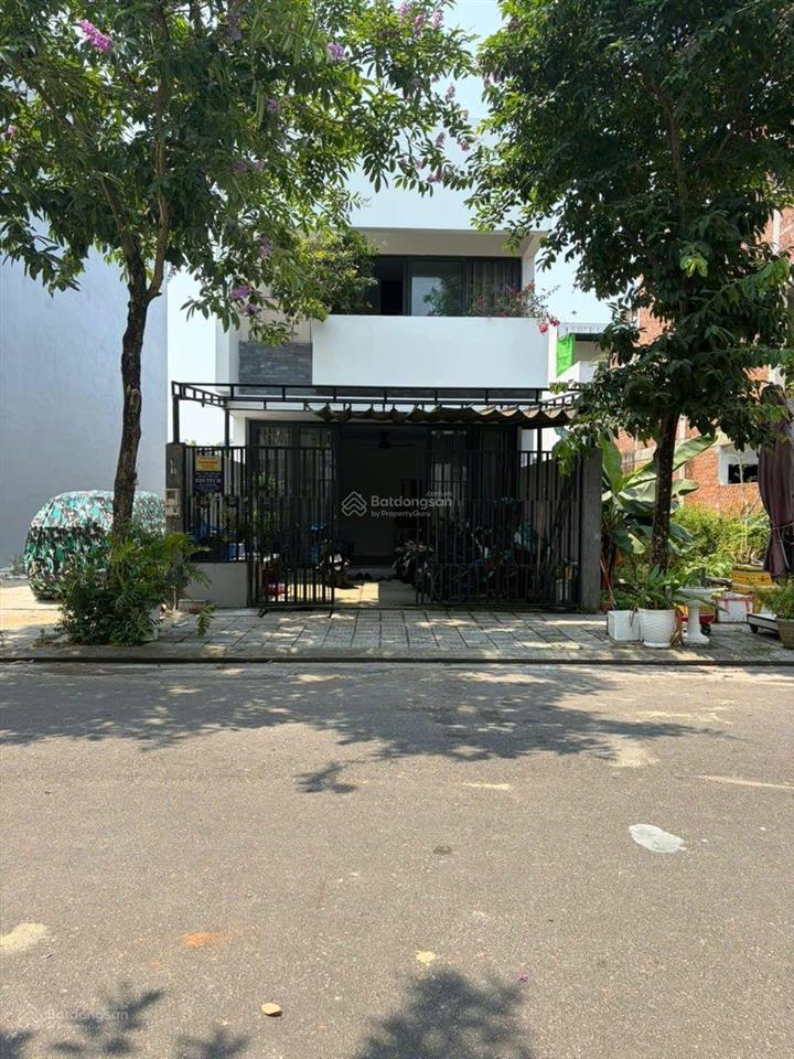 Bán nhà 2 tầng 144m2 3 pn đẹp full nt giá rẽ