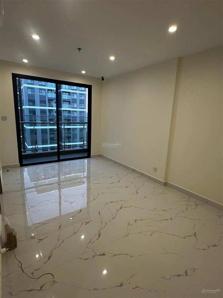 Cho thuê 2pn 2wc bs9 tầng 33 giá tốt