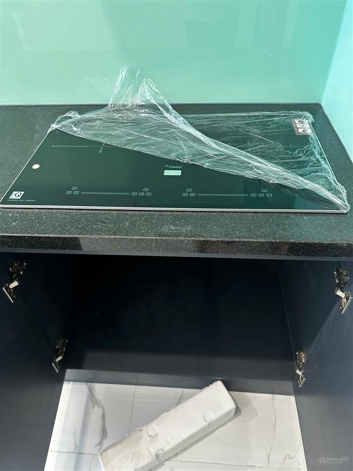 Cho thuê 2pn 2wc bs9 tầng 33 giá tốt