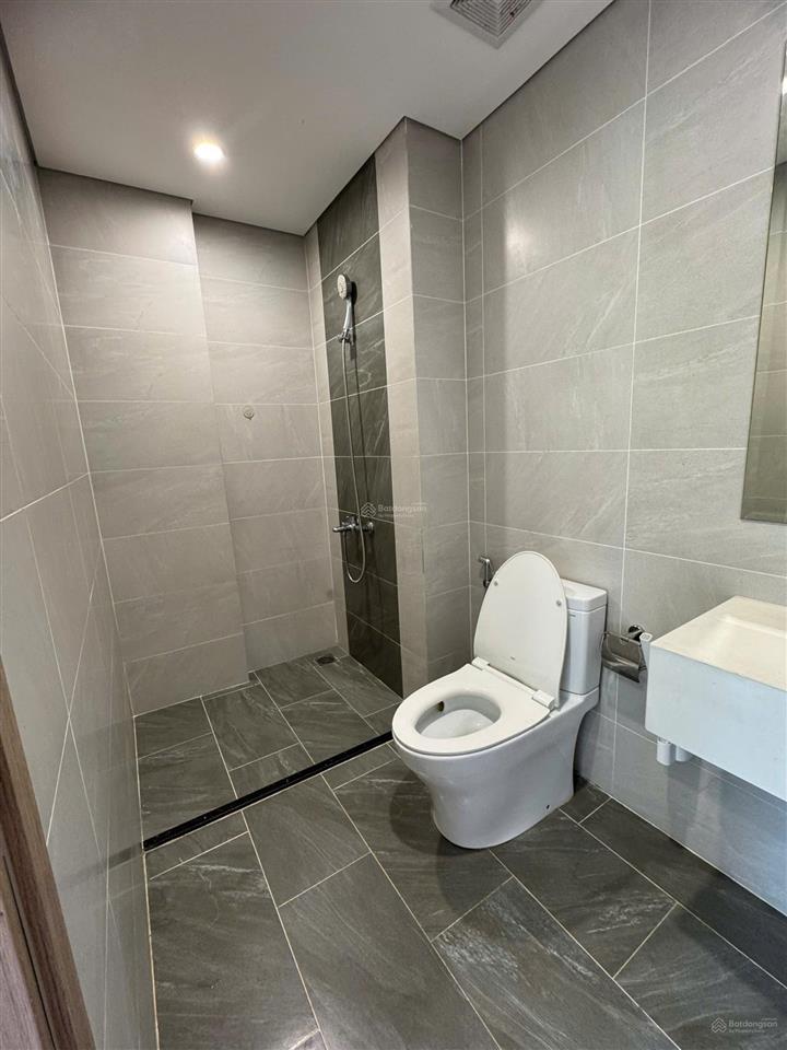 Căn 2pn+ bếp rèm hiếm có giá 7 triệu/ tháng