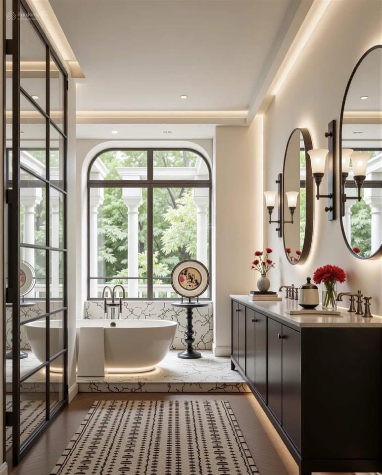 Linh lang nhà đẹp như mới 75m 7 tầng thang máy ô tô tránh, dừng đỗ ngày đêm