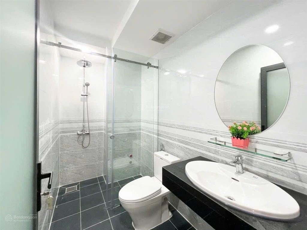 Cho thuê chung cư mini ngay phan xích long ngay phố ẩm thực thuận tiện di chuyển các trường đại học