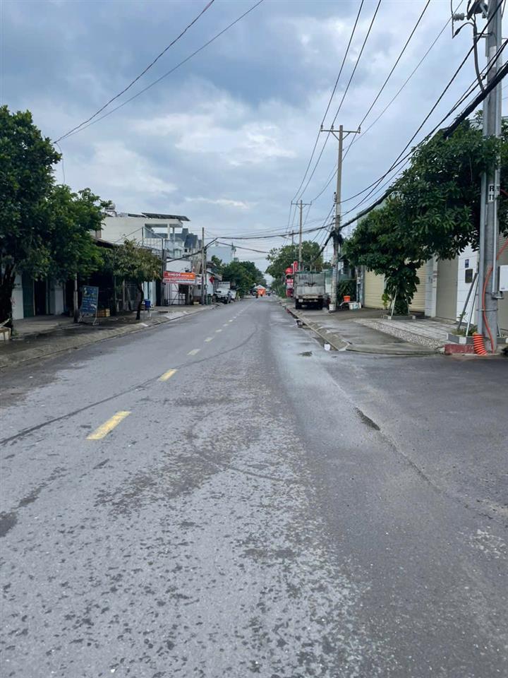 Bán đất mặt tiền 30x70m giá 30 tỷ Đường Phạm Thị Giây