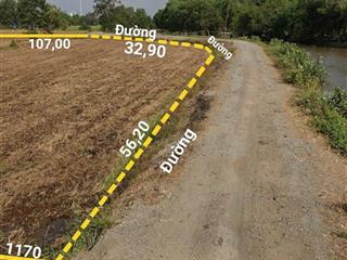 Bán đất mặt tiền 84x117m giá 3 triệu/m Đường Kênh 3