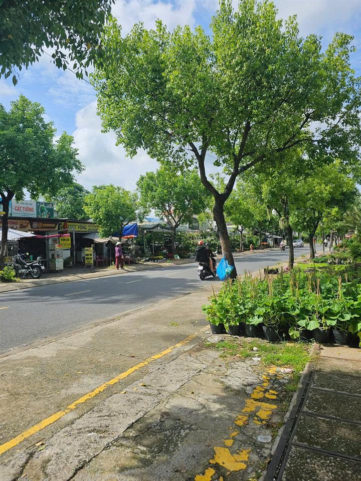 Bán nhà mặt tiền 4.1x30.5m giá 8,2 ty Đường Song Hành
