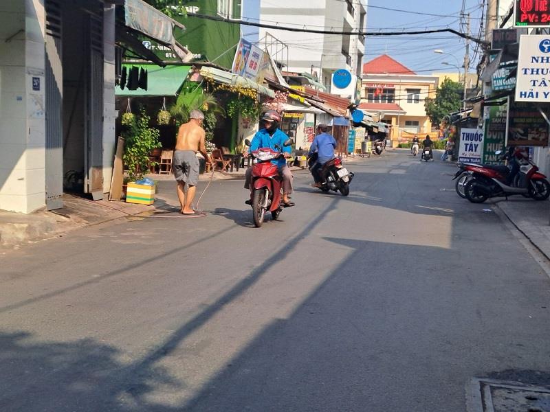 Bán đất lô góc 2 mặt tiền đường 8,2x16m giá 4,65 tỷ Đường nhựa 12m Gần lê Văn