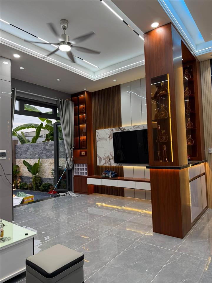 Bán nhà 1 trệt 1 lầu 6x22m giá nhỉnh 5 tỷ Đường 6m Trịnh Thị Dối