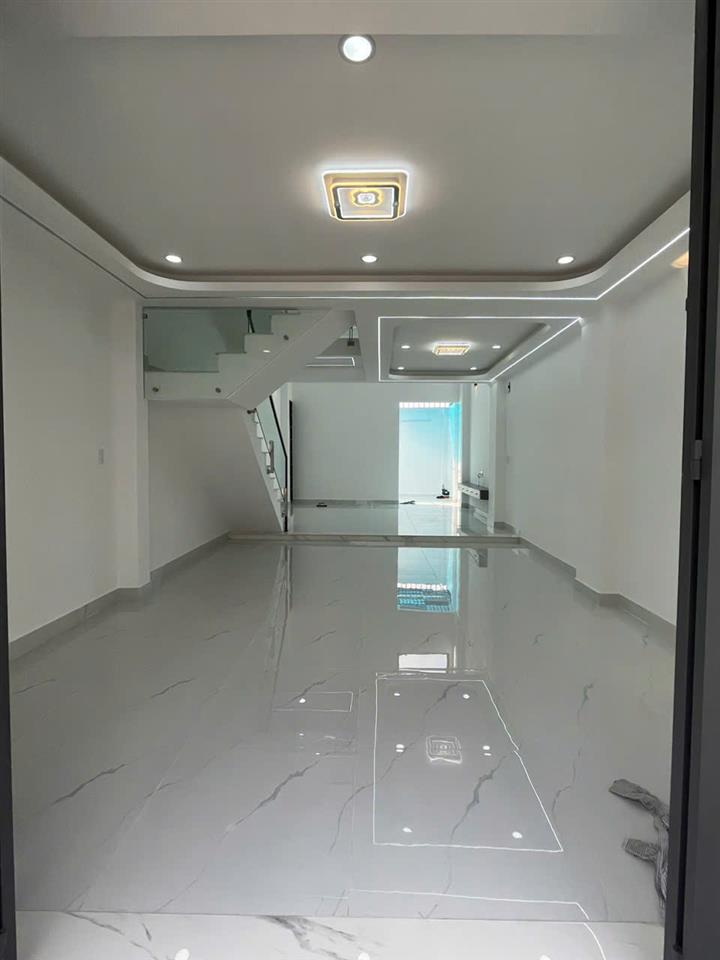 Bán nhà 3 tầng 1 lửng 5x17m giá nhỉnh 6 tỷ Đường 12m gần Trịnh Thị Dối