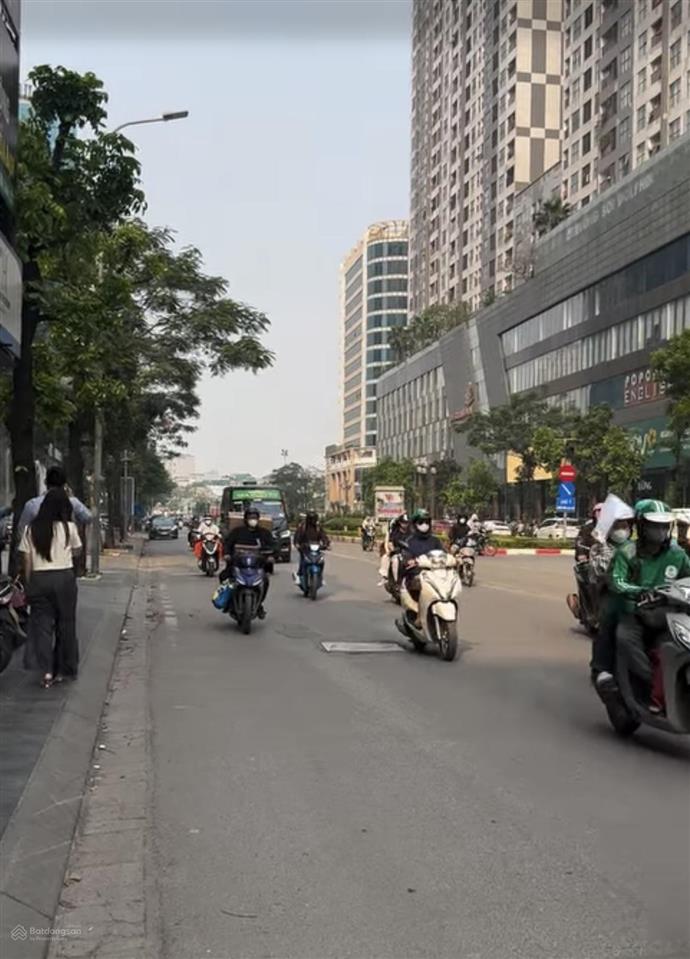 Hiếm không có căn thứ 2! bán gấp mặt phố lê văn lương 44m2, mt 4m vỉa hè rộng, kd đỉnh, chỉ 22 tỷ