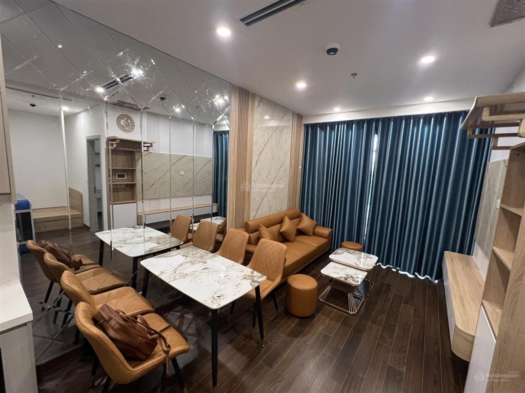 Chính chủ cho thuê căn hộ vinhomes