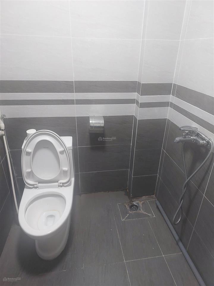 Cho thuê nr 2pn, 3wc, 38m2 tại isn 25a ngõ 236/18 khương đình, giá cực chất 8 triệu