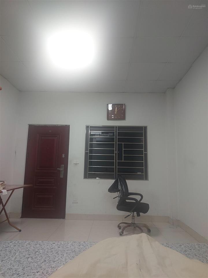 Cho thuê nr 2pn, 3wc, 38m2 tại isn 25a ngõ 236/18 khương đình, giá cực chất 8 triệu