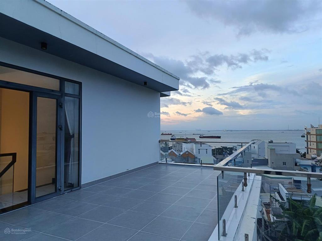 Biệt thự view biển trực diện giá cực tốt hàng hiếm cho khách nghỉ dưỡng