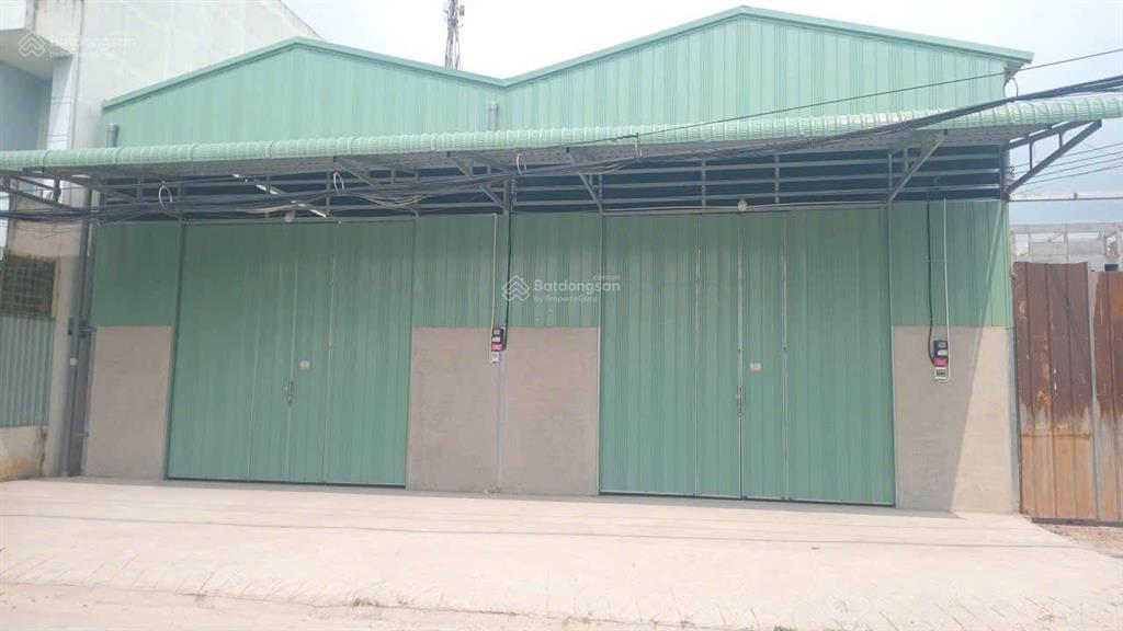 Cho thuê xưởng 7.5m x 22m đường lớn thông ql1a