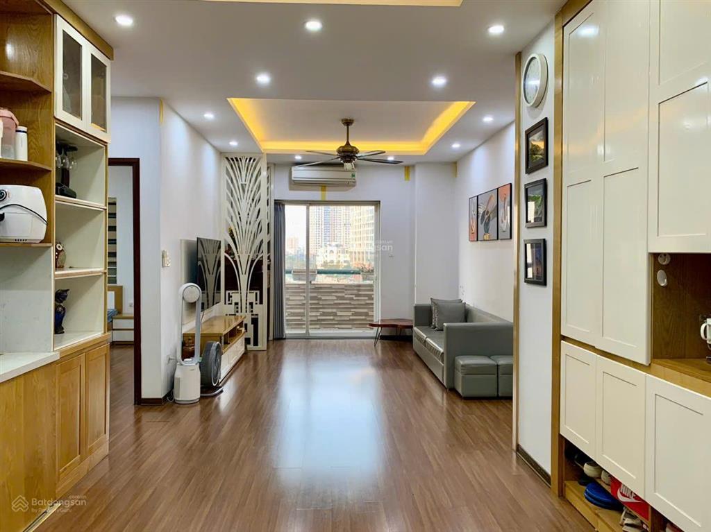 Gia đình tôi cần bán căn hộ a5 đại kim 122.2m², 3 phòng ngủ, ban công thoáng mát