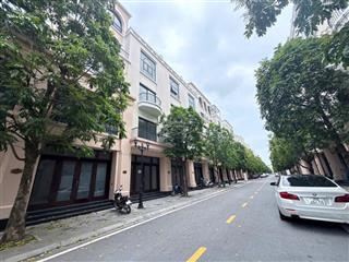 Chính chủ bán gấp căn cx345, dt 65m², mt 5m, vị trí trung tâm dễ thanh khoản, gần trường vinschool
