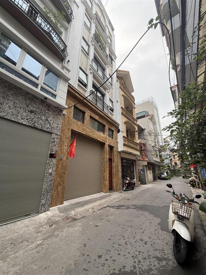 Nhà phố yên lạc kim ngưu/ 40m2 xây 7 tầng thang máy/ gara oto/ 20.4 tỷ
