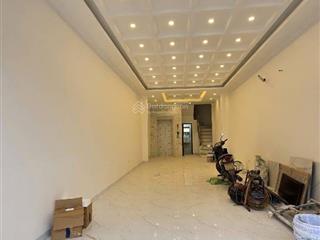 Bán nhà phân lô kim đồng/ 70m2/ oto/ vỉa hè/ kd / 25.6 tỷ / nở hậu