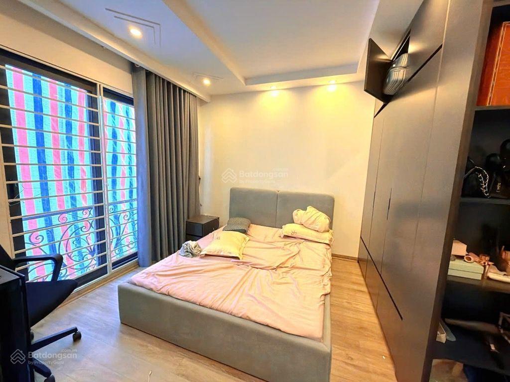 Bán gấp nhà 6 tầng lò đúc/ 5pn/ gần phố/ không qh/ ngõ rộng/ 13.2 tỷ