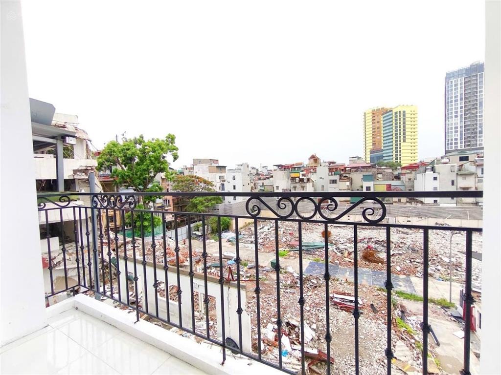 8.95 tỷ nhà phố lò đúc/ 3 ngủ/ không qh