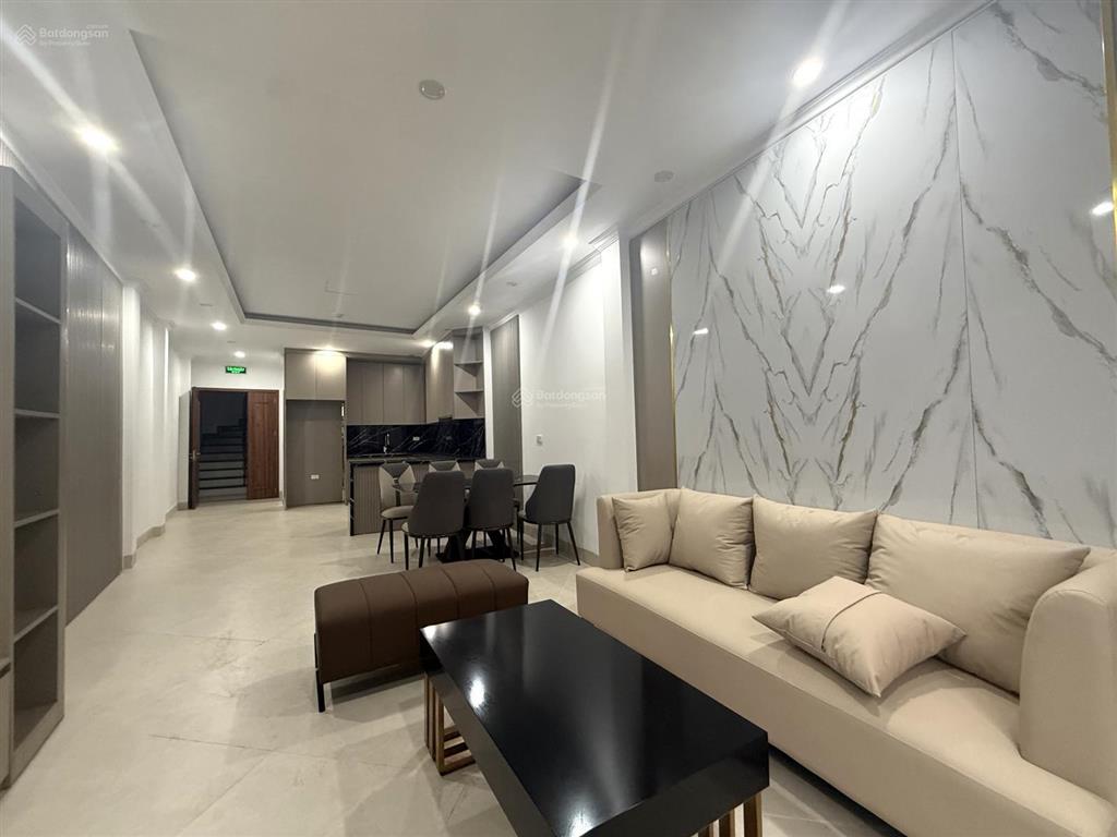Phân lô kim đồng  giá tham khảo tốt trong khu vực  71m2  6 tầng  thang máy  25.4 tỷ