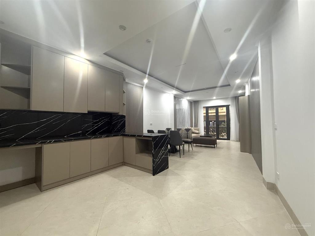 Phân lô kim đồng  giá tham khảo tốt trong khu vực  71m2  6 tầng  thang máy  25.4 tỷ