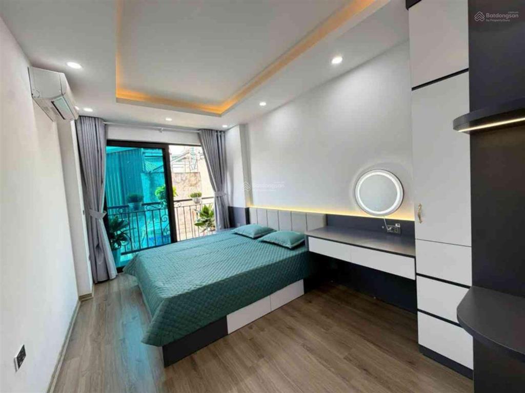Nhà phố bạch mai/ 3 pn/ 1 thờ/ kd/ ngõ thông/ 5m ra ô tô/ không qh/ 11.8 tỷ