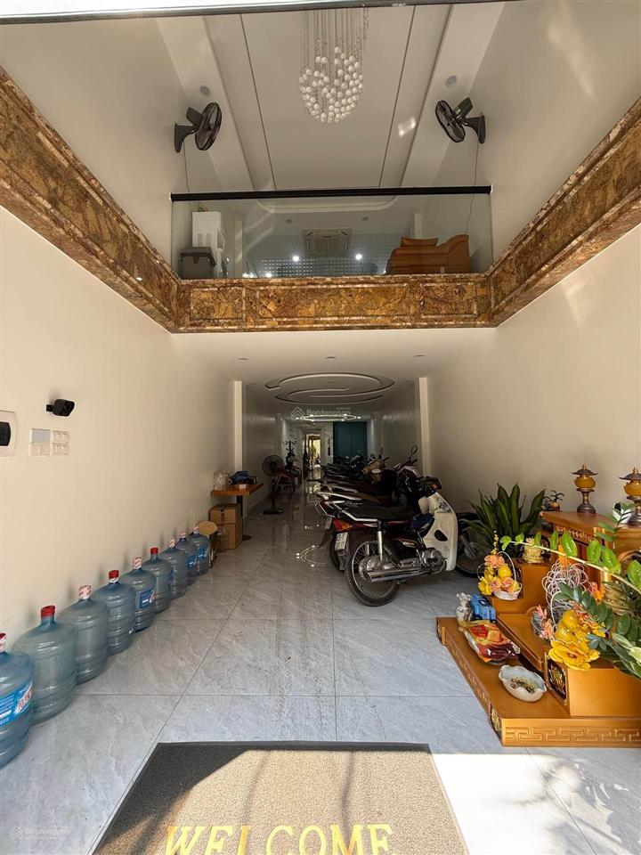 Phân lô tam trinh/ 6 tầng thang máy/ oto/ kinh doanh/ không qh/ trên 23 tỷ