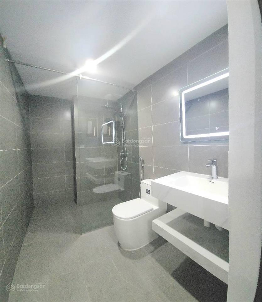 Bán nhà 5 tầng thang máy võ thị sáu, 4 phòng, 11,5 tỷ