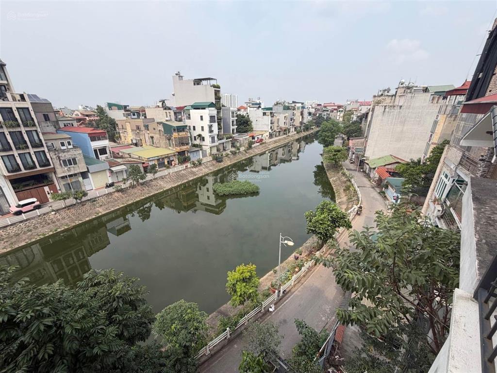 **14,3 tỷ lô góc view hồ gara ô tô kinh doanh tốt ngọc lâm