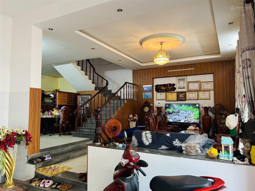 Bán vila ngang 10m, cẩm bắc 2, 9 tỷ 850 160m2, 4pn, 3wc, pháp lý đầy đủ