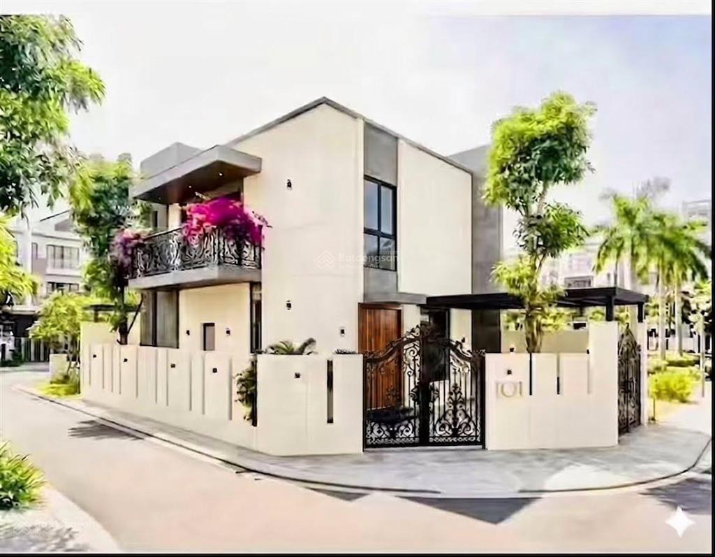 Cho thuê vila 2 mặt tiền kề regal victoria