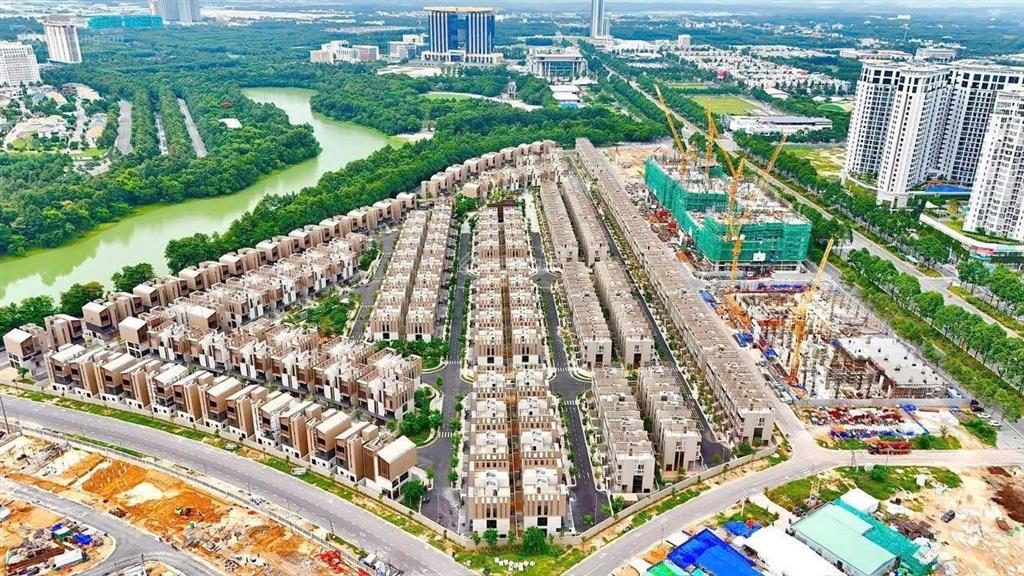 Bán sang nhượng căn song lập the orchard  đối diện công viên island  xem nhà trực tiếp 24/7