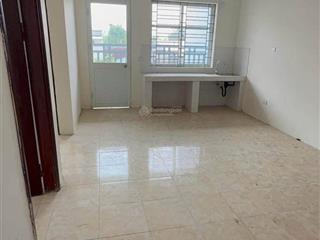 Bán căn hộ tòa ct2 chung cư đền lừ 3. dt 63m2 gồm 2 phòng ngủ. giá 3,xx tỷ