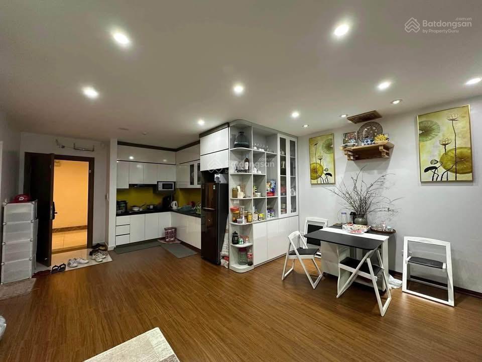 Gia đình có nhu đổi nơi ở nên cần bán căn hộ chung cư k35 tân mai  hoàng mai . dt 76m2. giá 6,xxtỷ