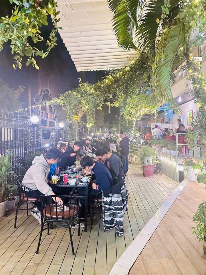Em chính chủ cần sang nhượng quán cf, ăn uống . hđ thuê nhà 64 tr/ tháng.