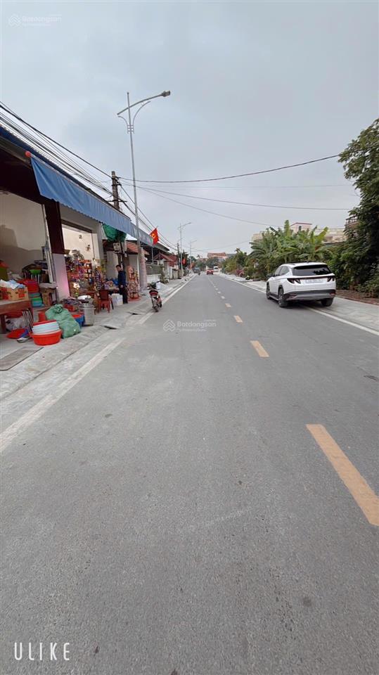 Siêu phẩm hàng hiếm mặt đg trục xã trung tâm xã tú sơn kinh doanh buôn bán .dt 100m2 ngang 4,75m ..