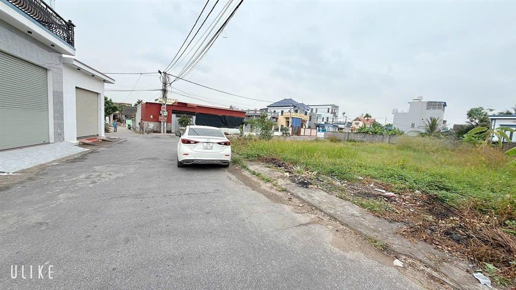 Siêu phẩm đg nhựa trục thôn 8m cách bệnh viện trung tâm kiến thuỵ chỉ 500m , dt 128m2 giá 2 tỷ 250