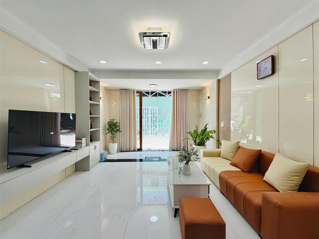 CHỦ GIẢM 200 TRIỆU – NHÀ MỚI QUANG TRUNG, GÒ VẤP – HẺM Ô TÔ 5M – GIÁ 4,78 TỶ