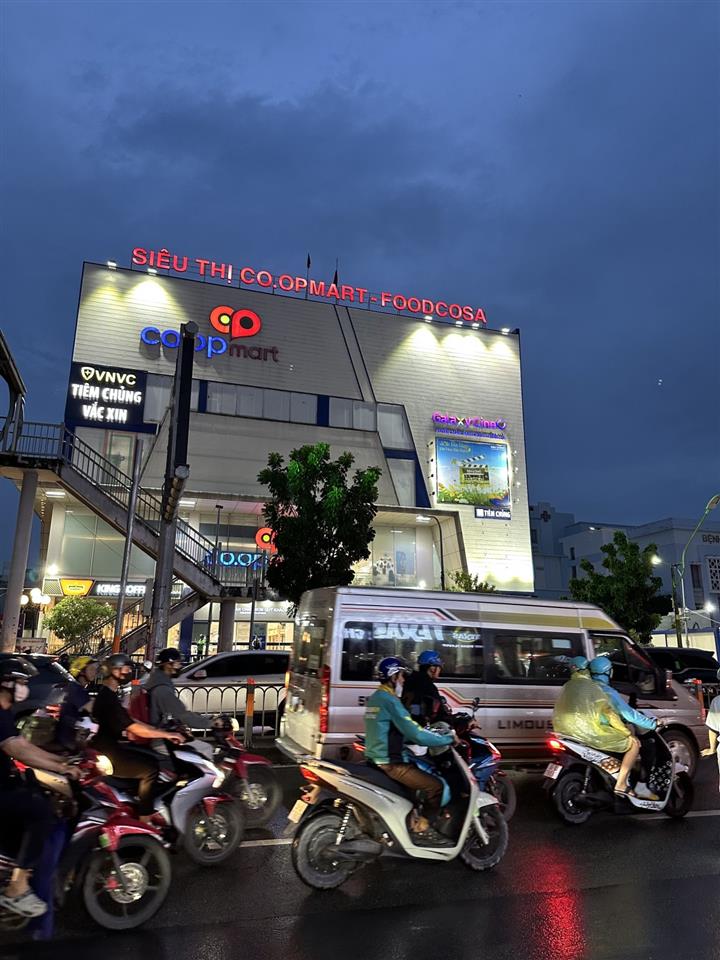 GIẢM 2 TỶ – NHÀ LÔ GÓC NGANG 10M, ĐỐI DIỆN CO.OPMART QUANG TRUNG  102M²  GIÁ 9,9 TỶ