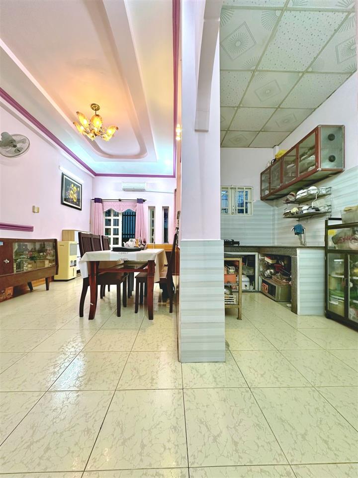 GIẢM 2 TỶ – NHÀ LÔ GÓC NGANG 10M, ĐỐI DIỆN CO.OPMART QUANG TRUNG  102M²  GIÁ 9,9 TỶ
