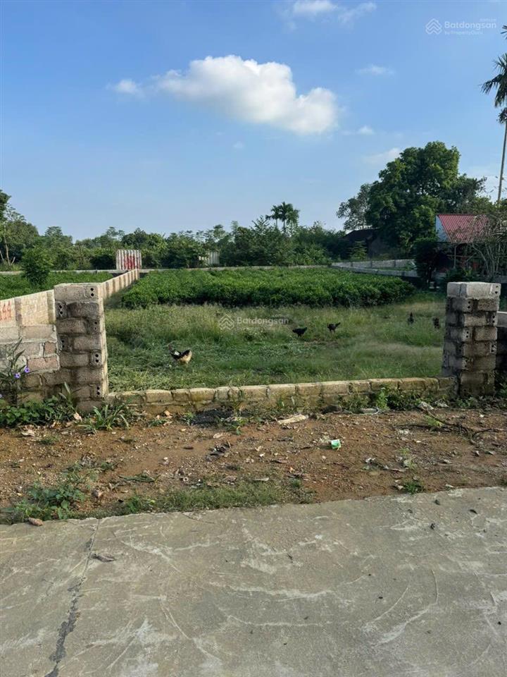 Bán đất mặt đường bãi dài ,200 m2 giá 5,2 tỷ , phun thổ cư