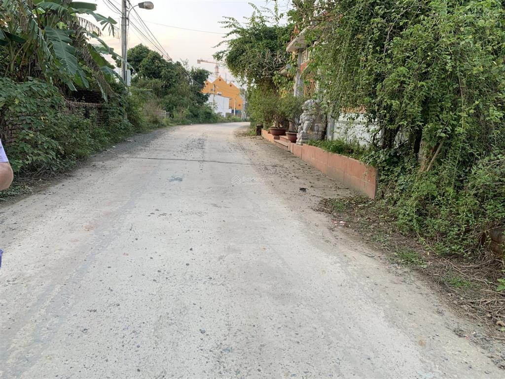 Bán đất mặt đường bãi dài ,200 m2 giá 5,2 tỷ , phun thổ cư