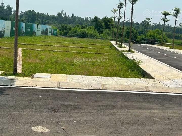 Bán đất gần trường đại học quốc gia 100 m2 giá 2 tỷ