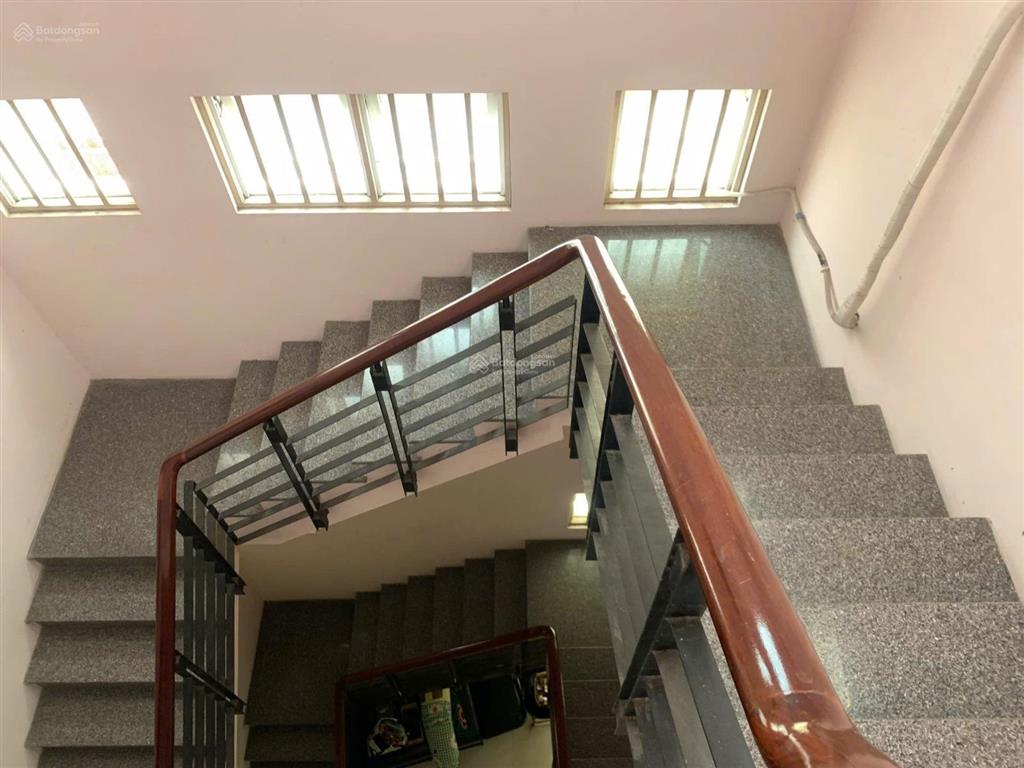 Nhà hẻm xe hơi lê thị riêng 3 mặt thoáng (q1), 4.2x24m, 2 lầu thang máy, giá 28.5 tỷ